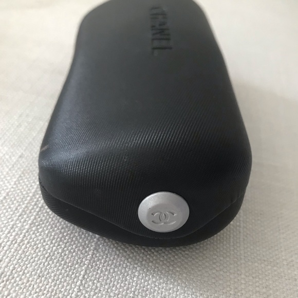 CHANEL Aviator Sunglasses - Picture 12 of 14